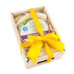 Набор подарочный, Мануфактура Дом природы 1 шт Лукошко-17 - кокосовый скраб Ежевичный фреш 300 г + крымское мыло натуральное на козьем молоке Белоснежный кокос 100 г +  мочалка джутовая коробка